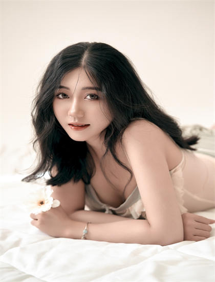 深度影评 文化研究者眼中的鬼父Reborn的导演风格与创作特点